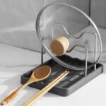 منظم متعدد الوظائف لأغطية القدور وملاعق الطعام - حامل قابل للطي